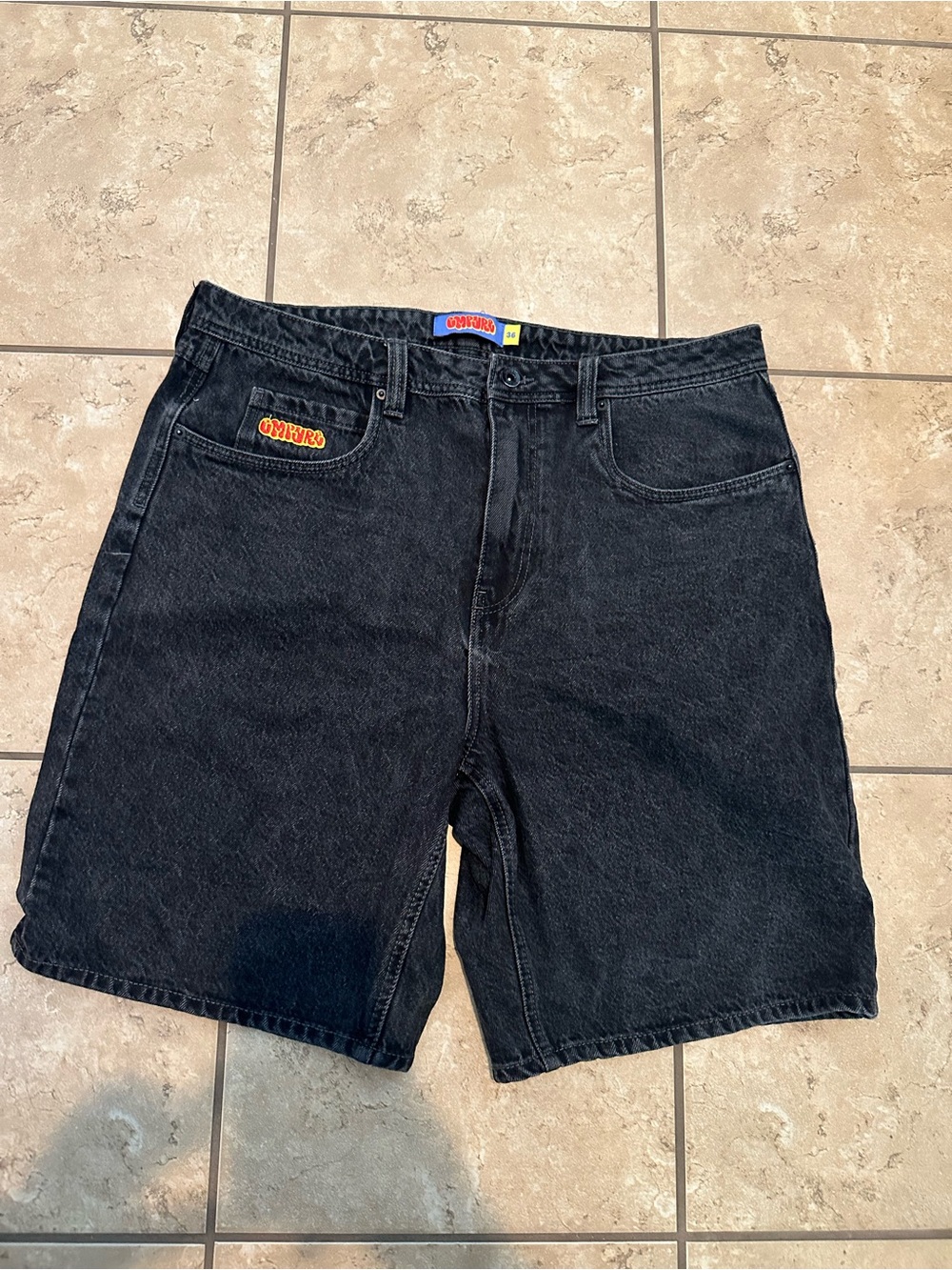 BLACK EMPYRE SHORTS